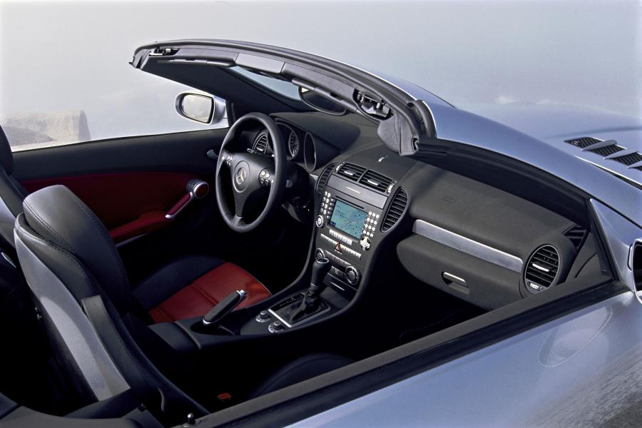  Mercedes-Benz SLK55 AMG 2005 года  (фото 60 из 96)